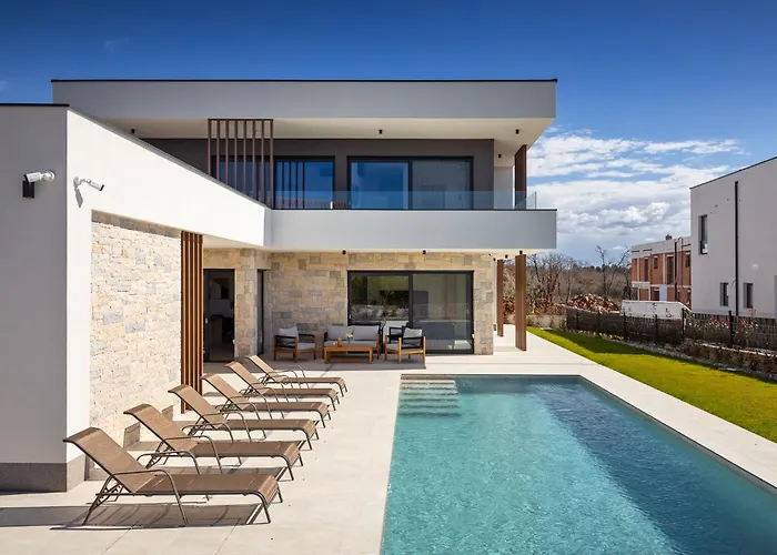 Villa Levita With Pool Porec