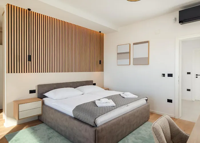 Levita With Pool 빌라 포레치