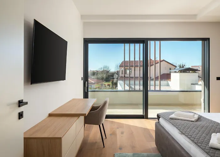 Levita With Pool * Πόρετς