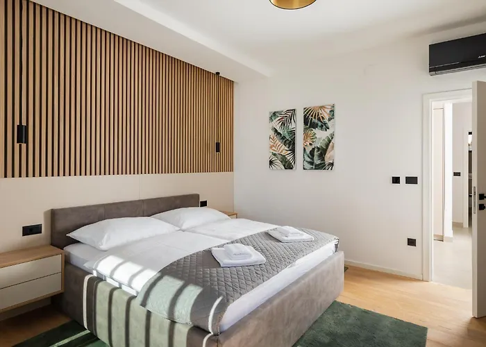 Levita With Pool Βίλα