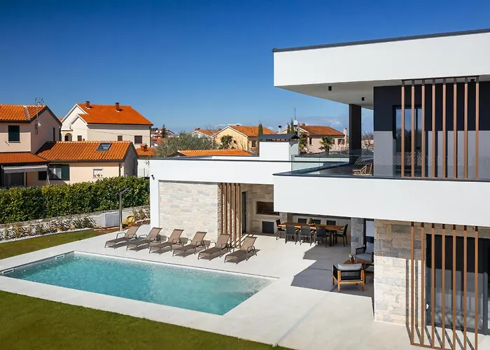 Βίλα Levita With Pool